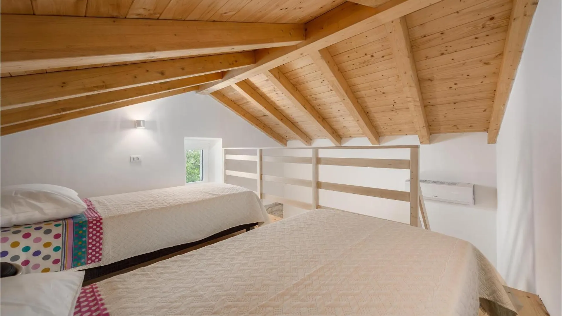 Lovely Home In Svetvincenat With Jacuzzi