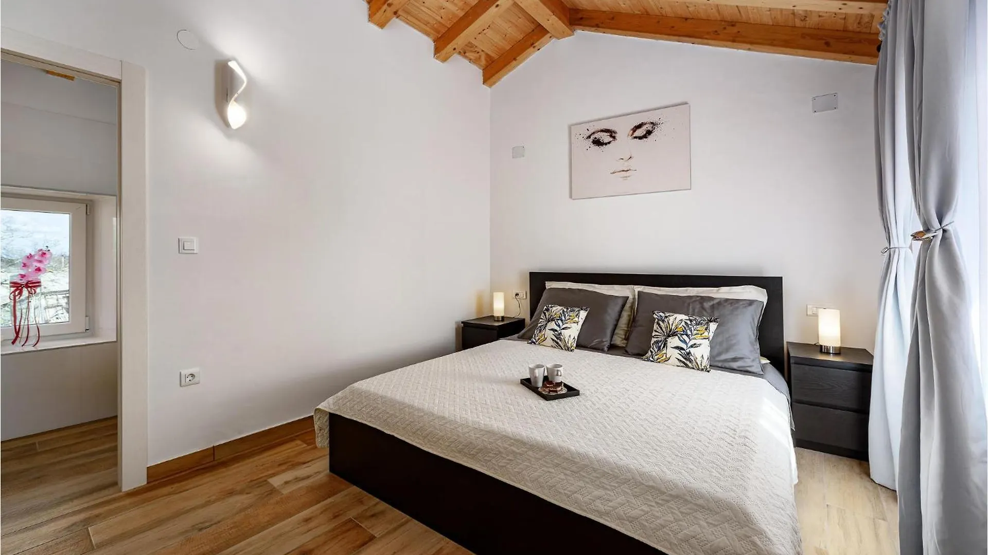 Lovely Home In Svetvincenat With Jacuzzi