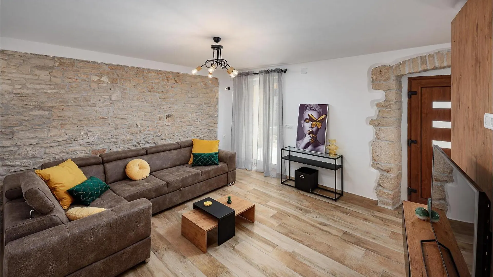 Lovely Home In Svetvincenat With Jacuzzi 0*,  Croatia