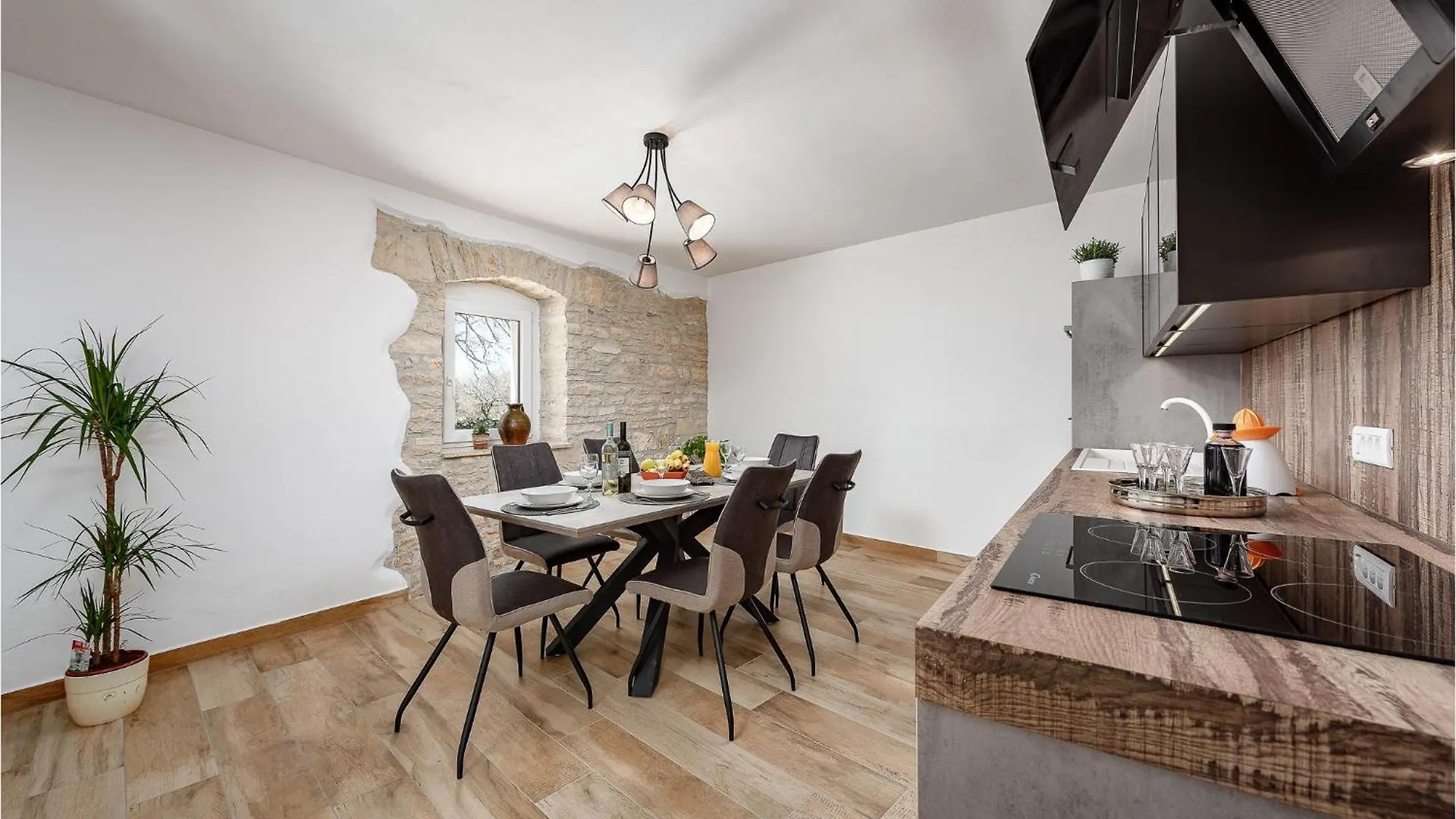 Lovely Home In Svetvincenat With Jacuzzi Holiday home
